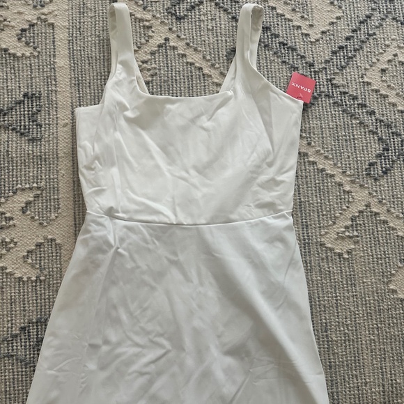 Spanx white tennis dress - Picture 5 of 5